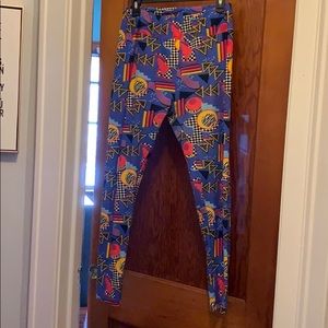 TC LuLaRoe leggings- 80’s style print